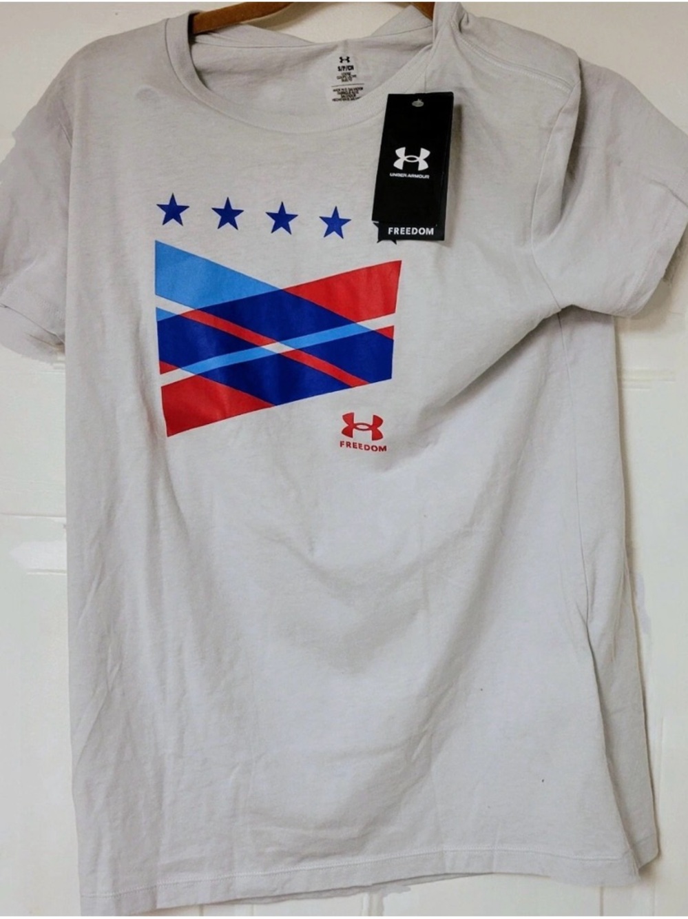 Under Armour Womens Small Freedom LOOSE USA Light Grey Red Blue T Shirt